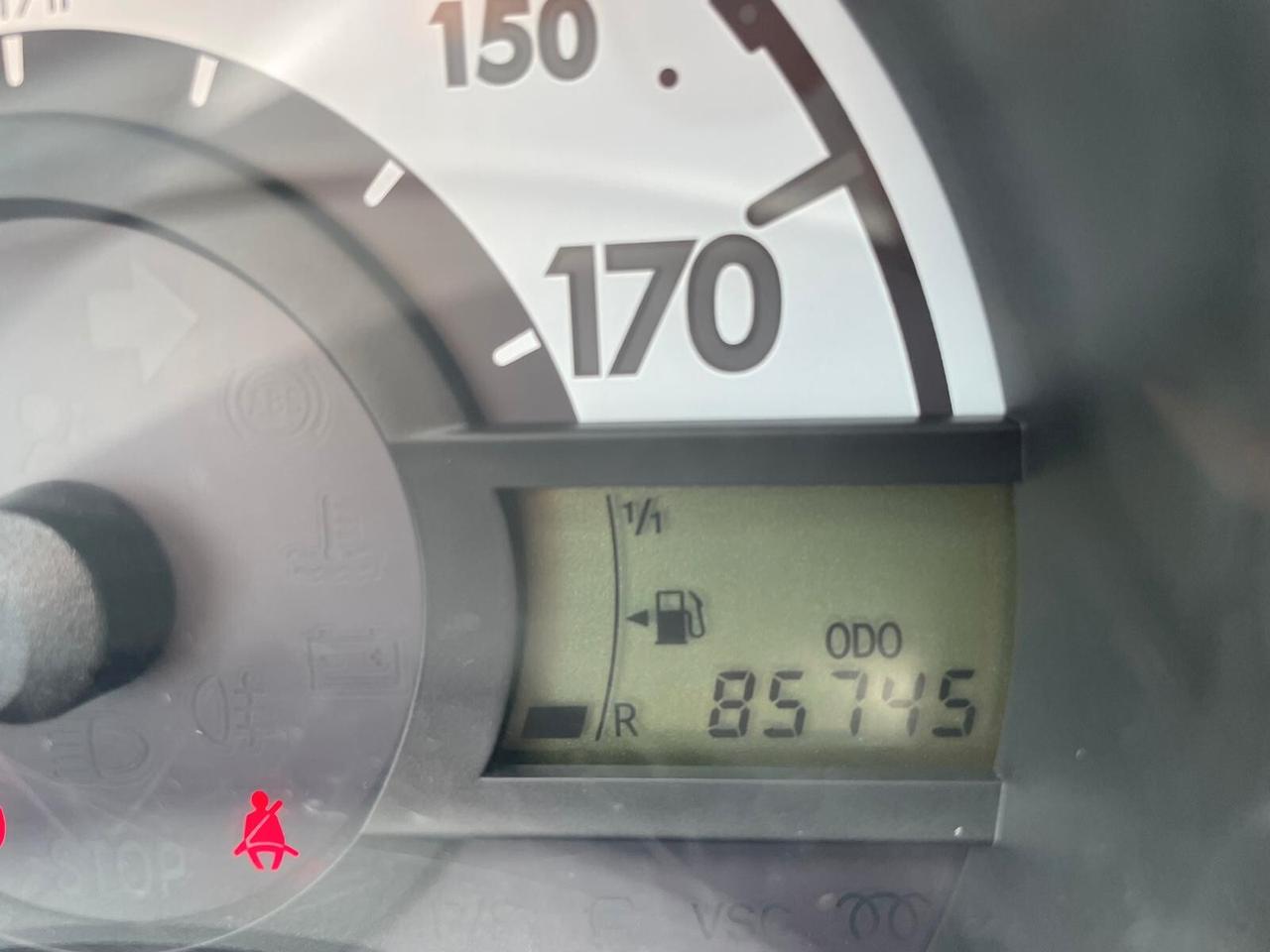 Toyota Aygo 1.0 Benzina – Neopatentati – Solo 85.745 km!