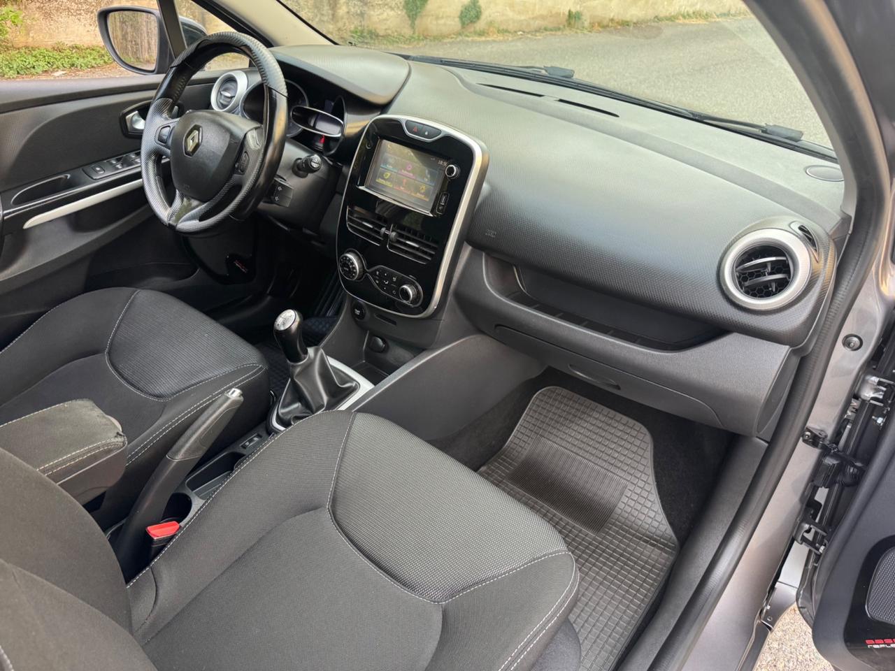 Renault Clio manutenzione completa ok neopatentati
