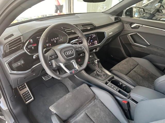 Audi Q3 RS Q3 Sportback 2.5 TFSI quattro