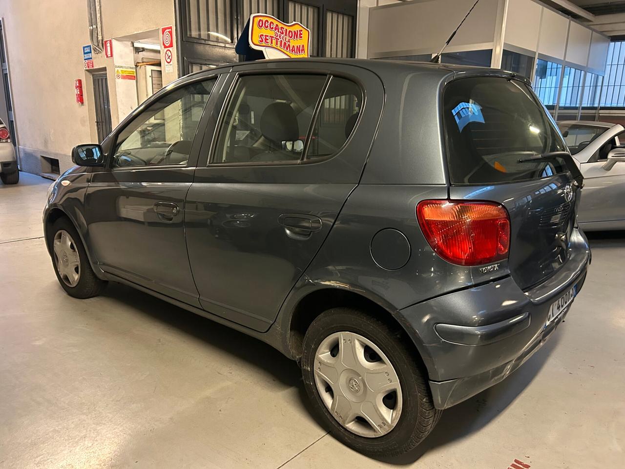 Toyota Yaris 1.0 5 porte Sol
