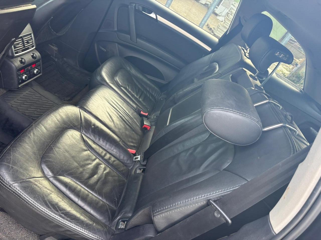 Audi Q7 3.0 V6 TDI 233CV quattro tiptronic 270.000 KM