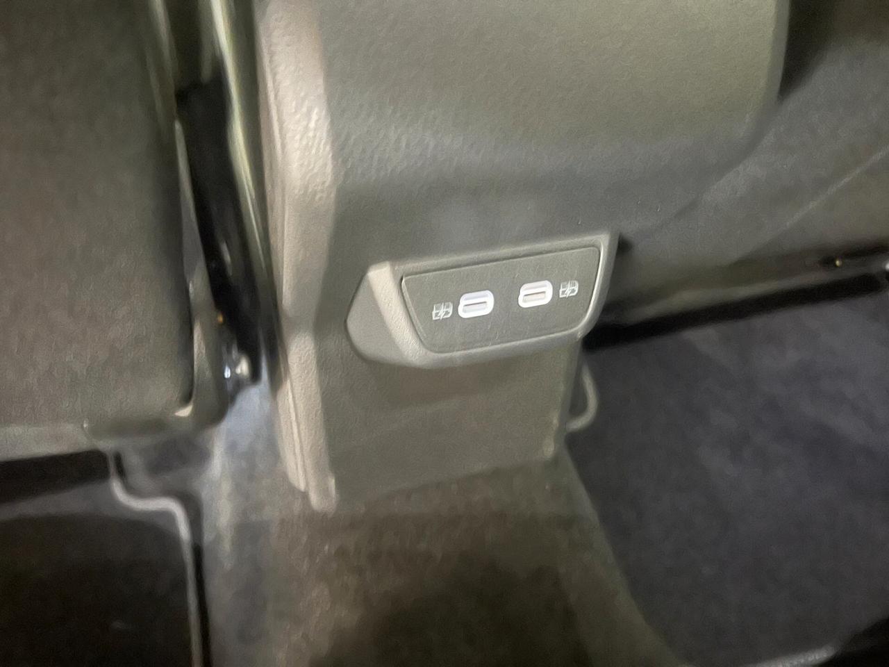 Volkswagen Polo 1.0 TSI 110 CV DSG R-Line OK NEOPATENTATI