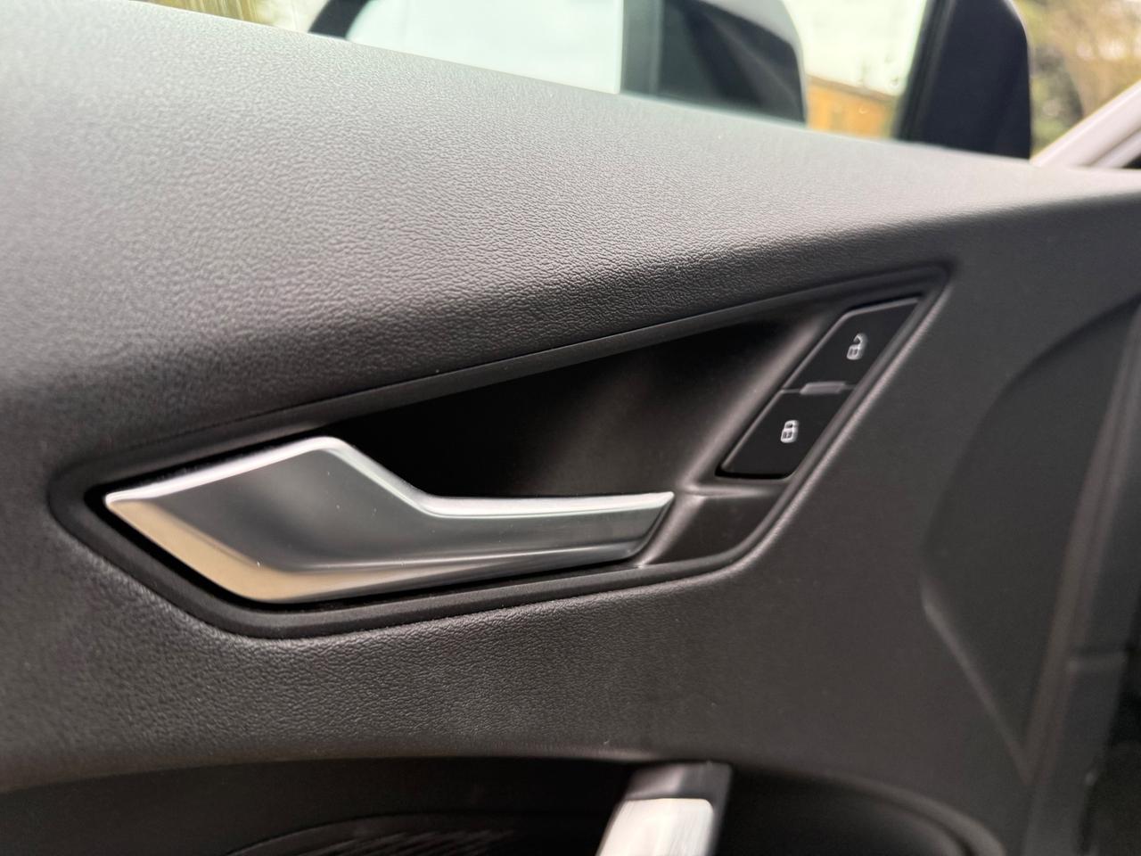 Audi TT Coupé 2.0 TFSI quattro S tronic line