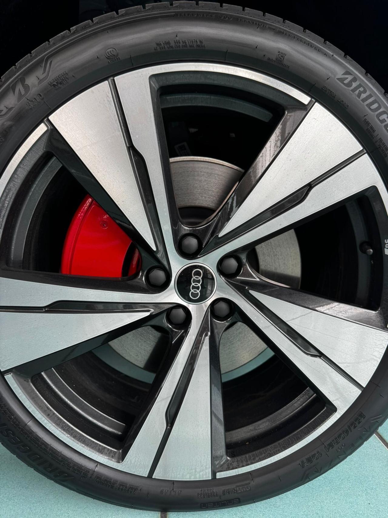 Audi Q5 SPB TDI 150 kW mHEV+ S tronic quattro line edition