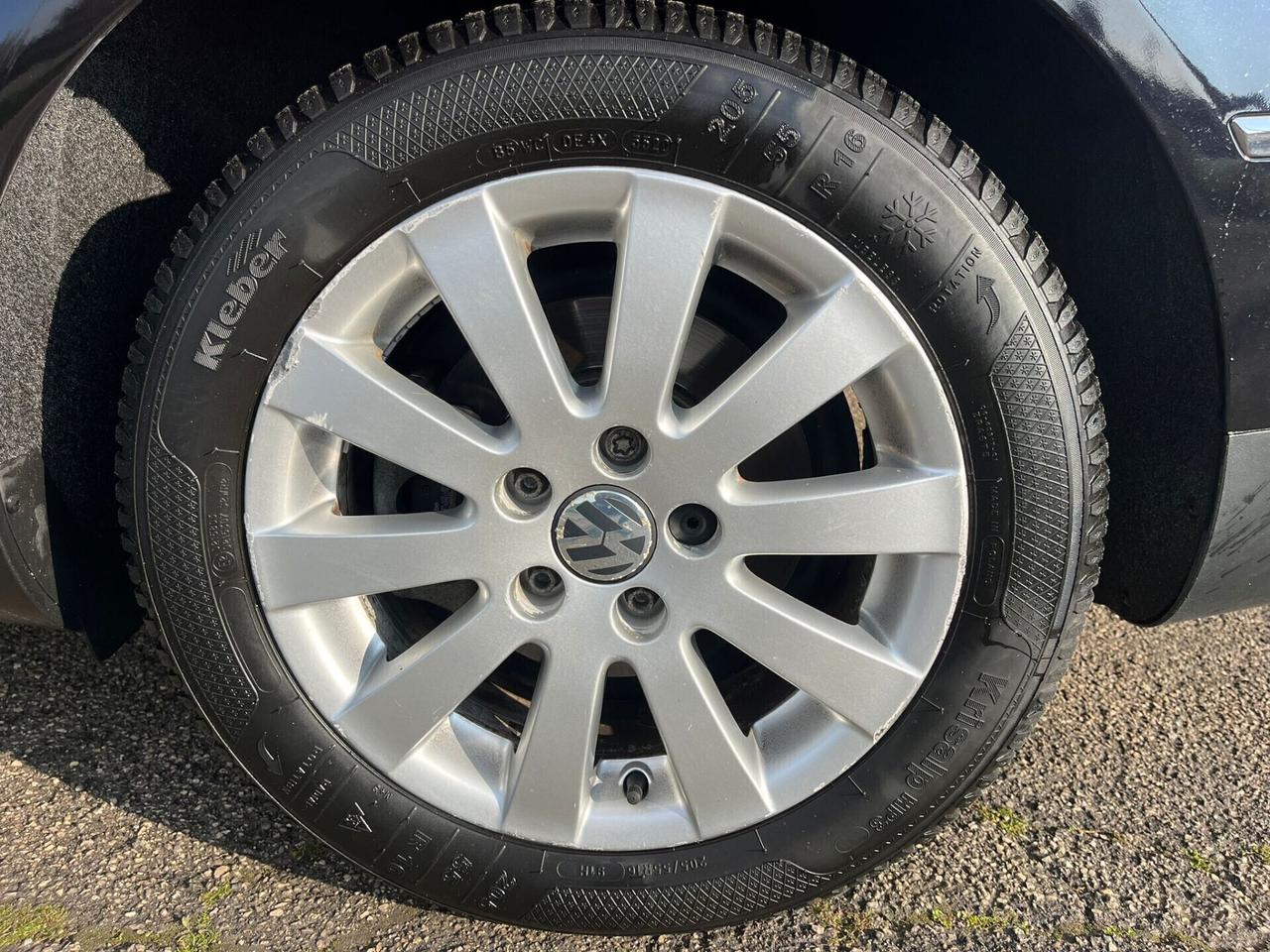 Volkswagen Passat 2.0 TDI Sw Unico - 2009