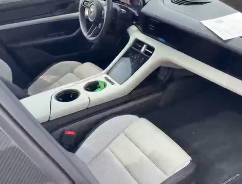 Porsche Taycan Turbo S - 950 CV