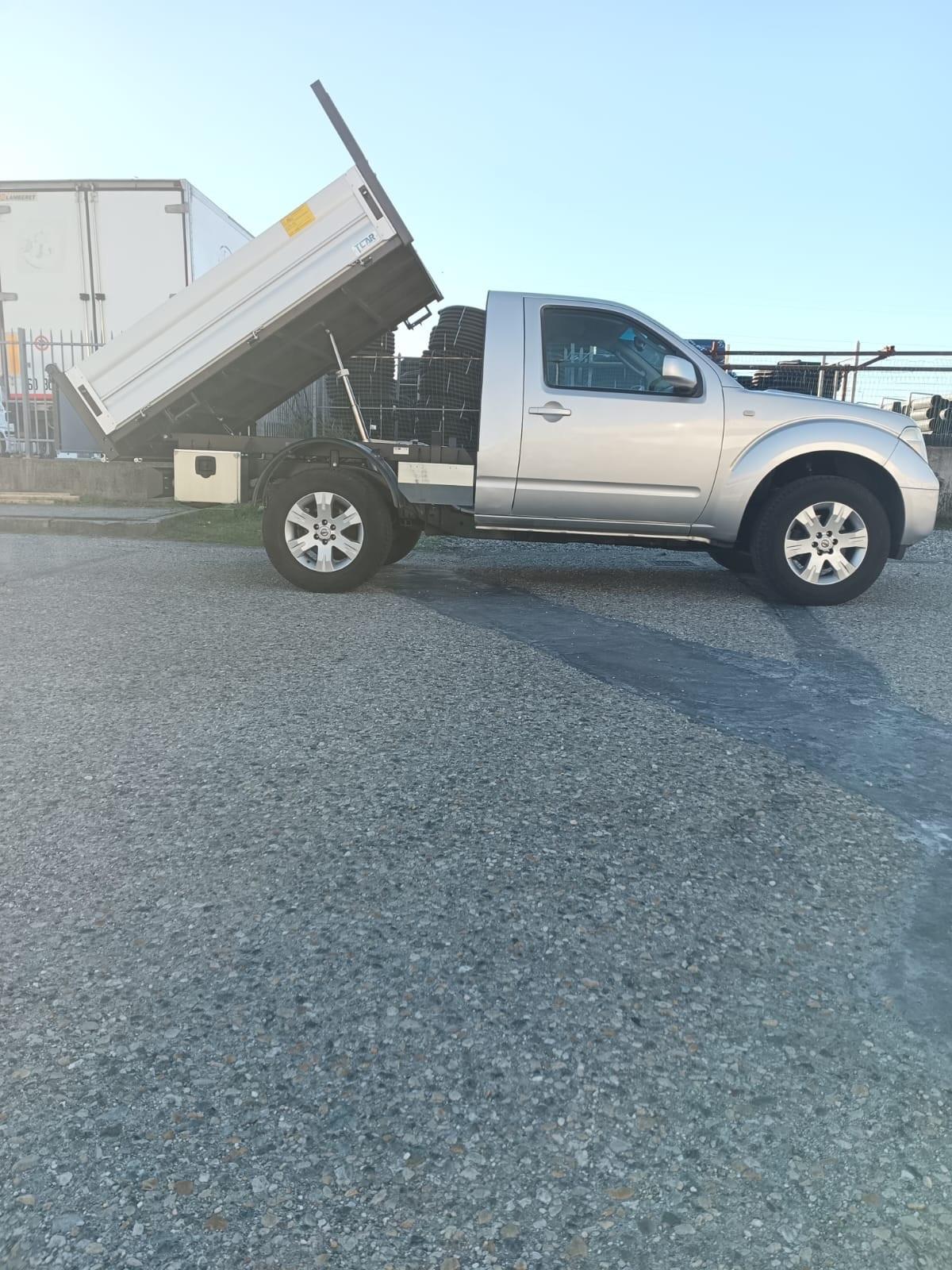 Nissan Navara 2.5 dCi 2 porte King Cab XE