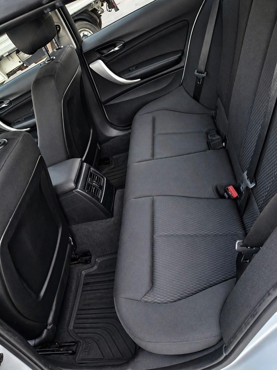 Bmw 118 118d 5p. Urban