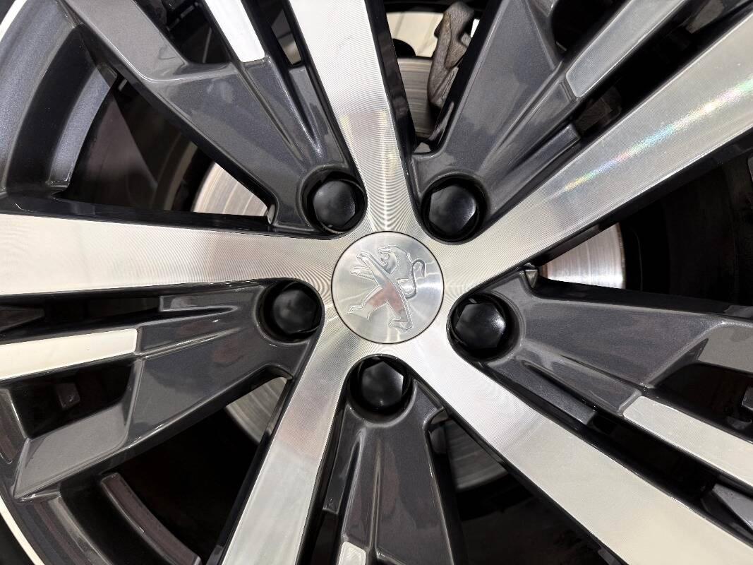 Peugeot 3008 II 1.2 puretech t Allure Pack s&s 130cv