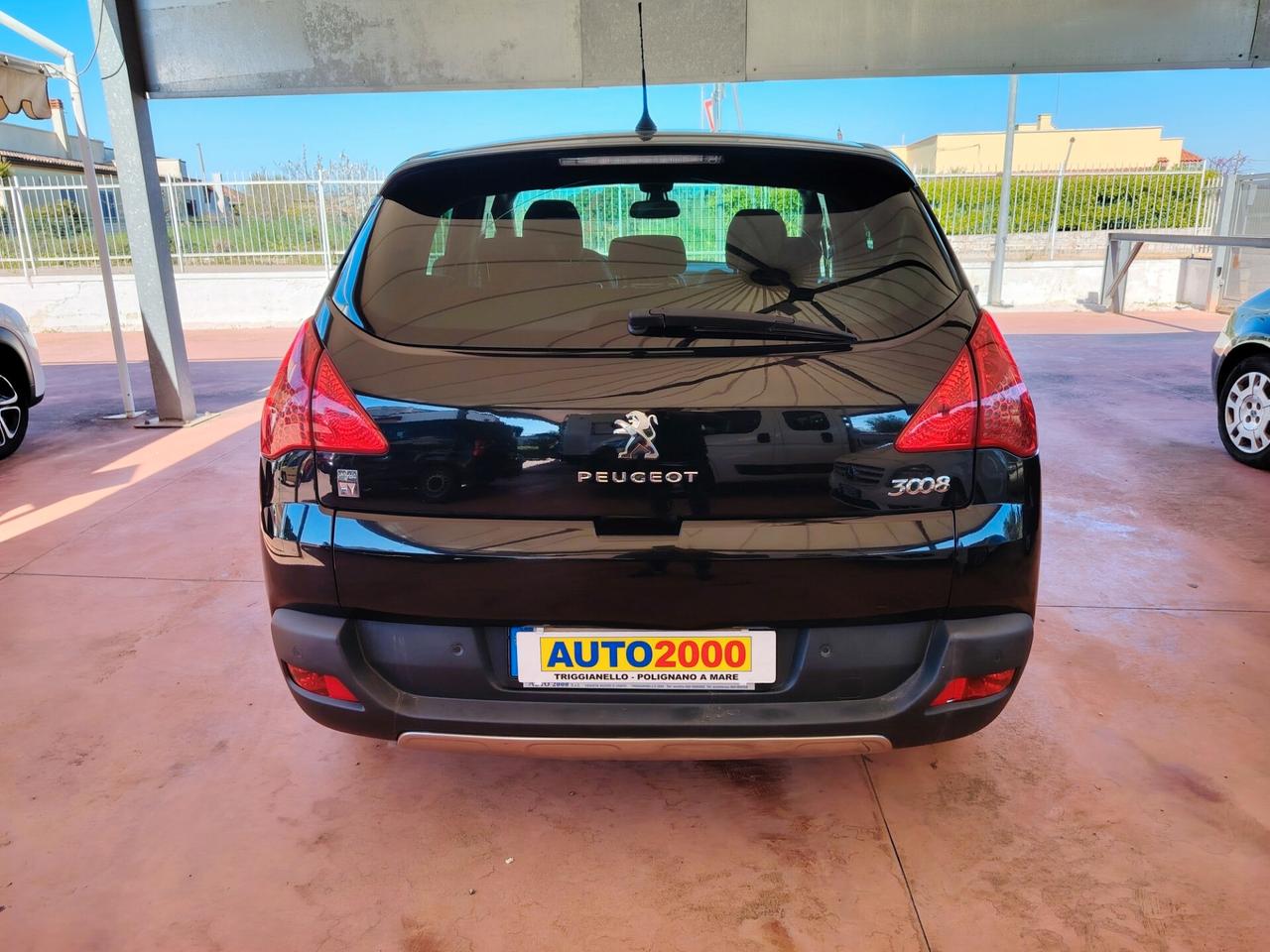 Peugeot 3008 HYbrid4 diesel full opt.