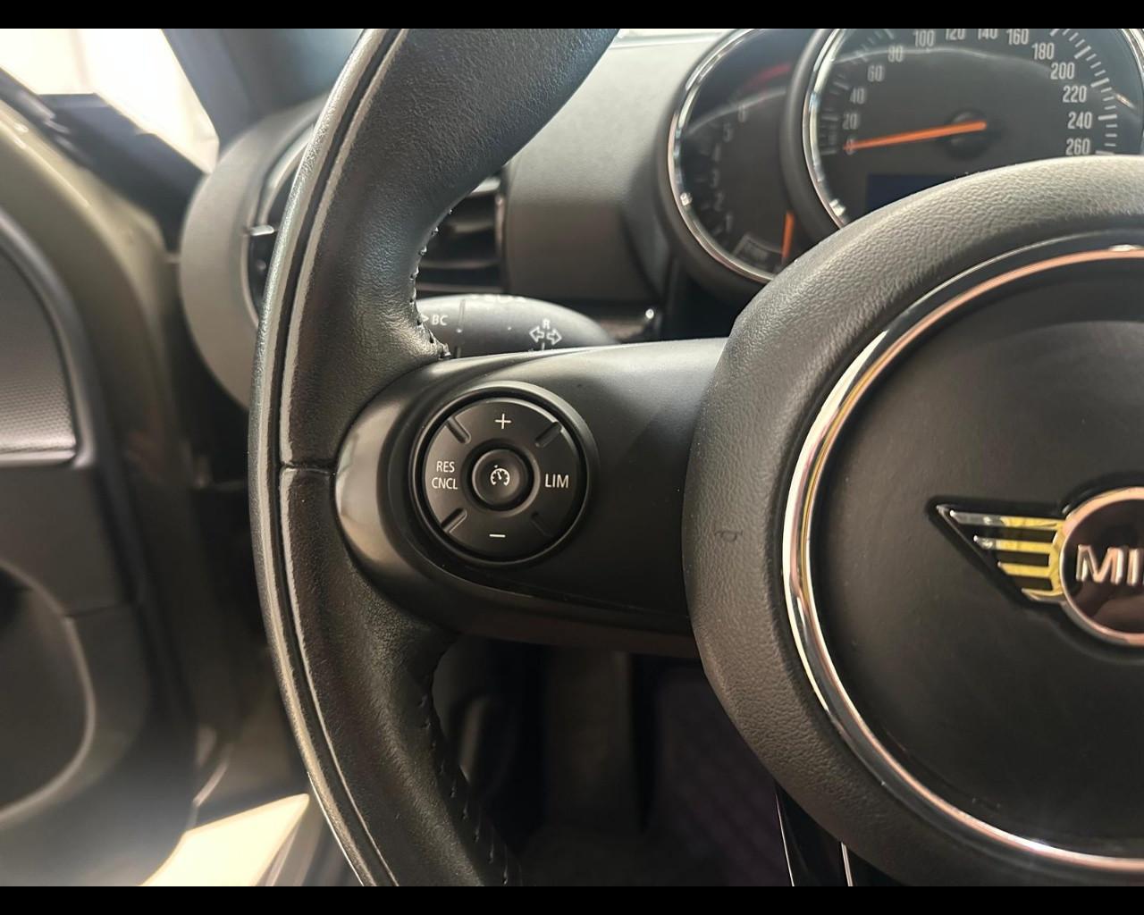 MINI Mini Clubman (F54) - Mini 1.5 One Mayfair Edition Clubman