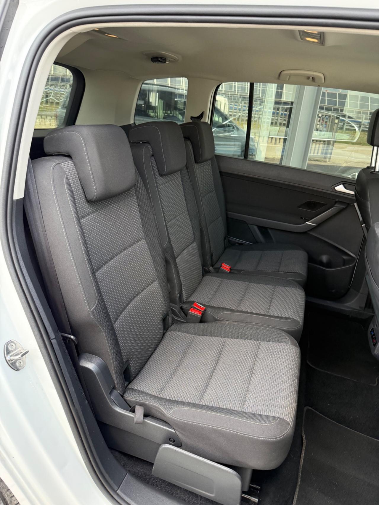 Volkswagen Touran 1.6 TDI 115 CV SCR DSG Business BlueMotion Technology