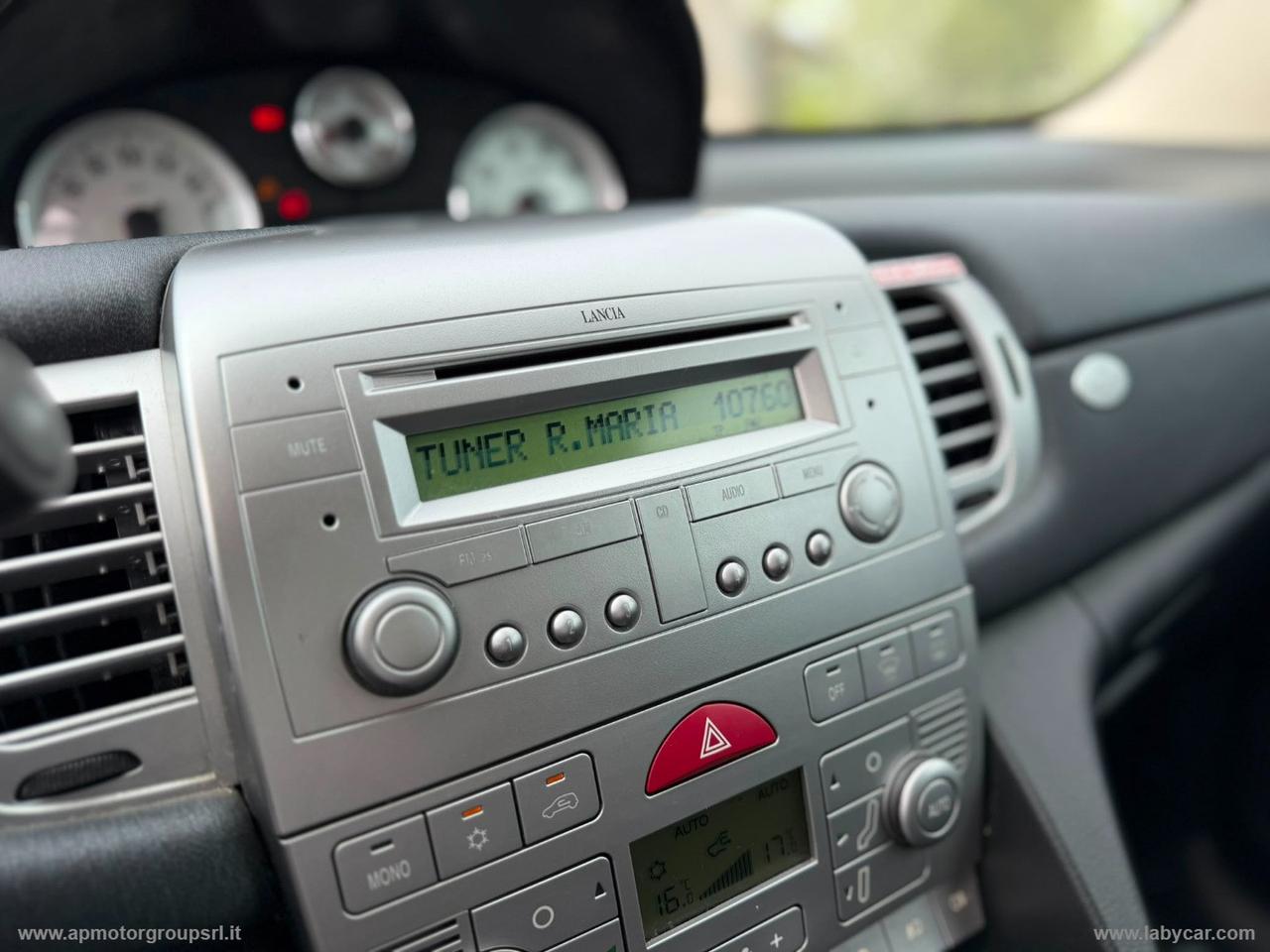 LANCIA Ypsilon 1.4 16V Platino AUTOMATICA