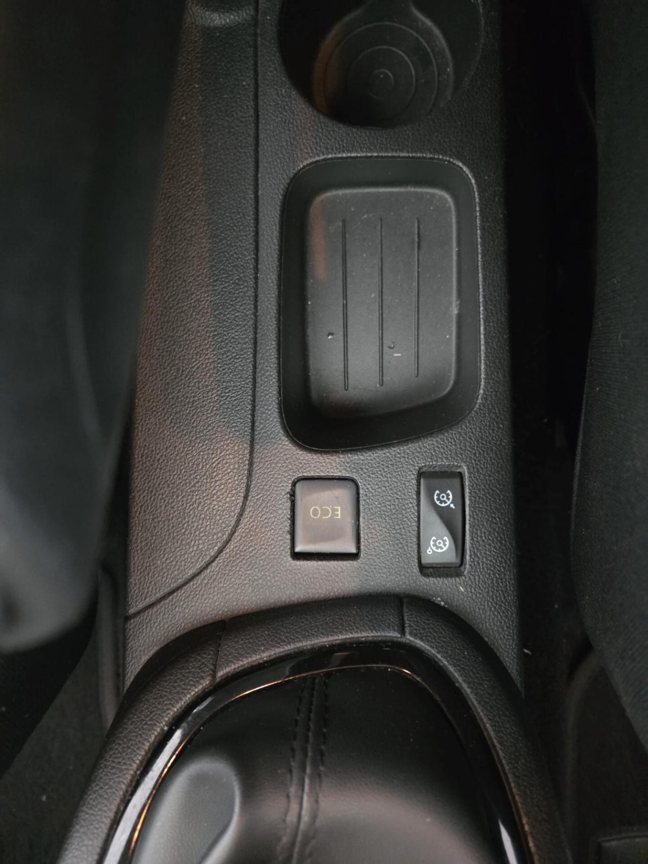 Renault Clio dCi 8V 75 CV 5 porte Duel