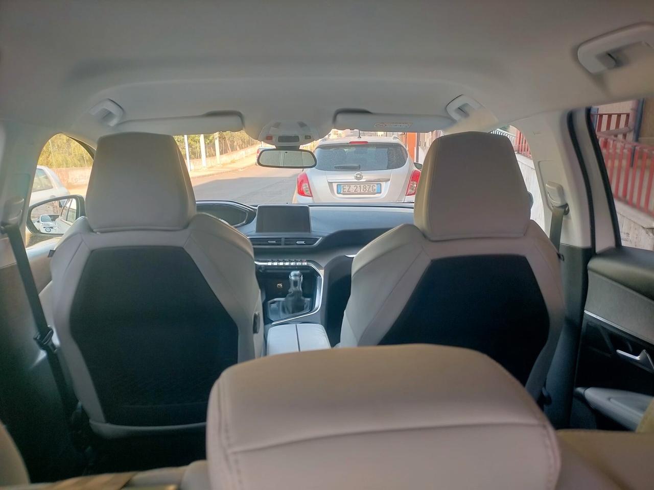Peugeot 3008 BlueHDi 130 S&S Allure