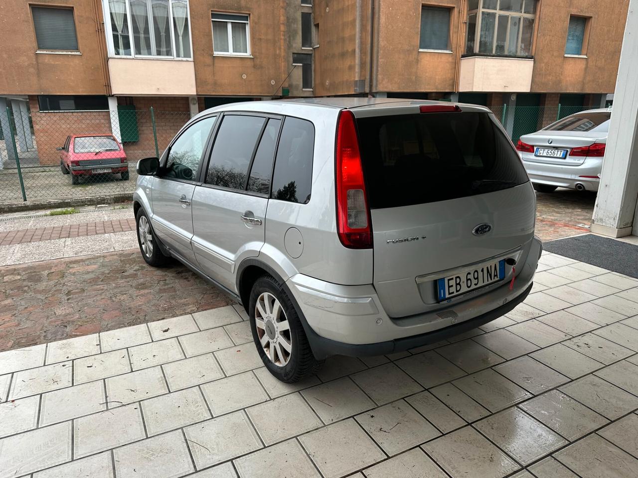 Ford Fusion 1.4 GPL (12 RATE)