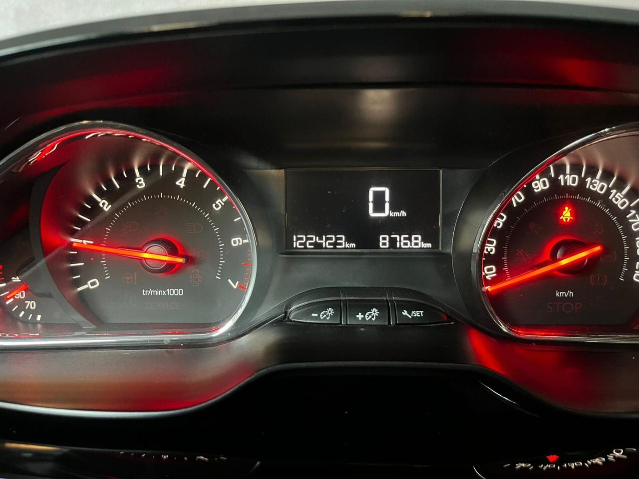 Peugeot 208 PureTech 82 5 porte Allure