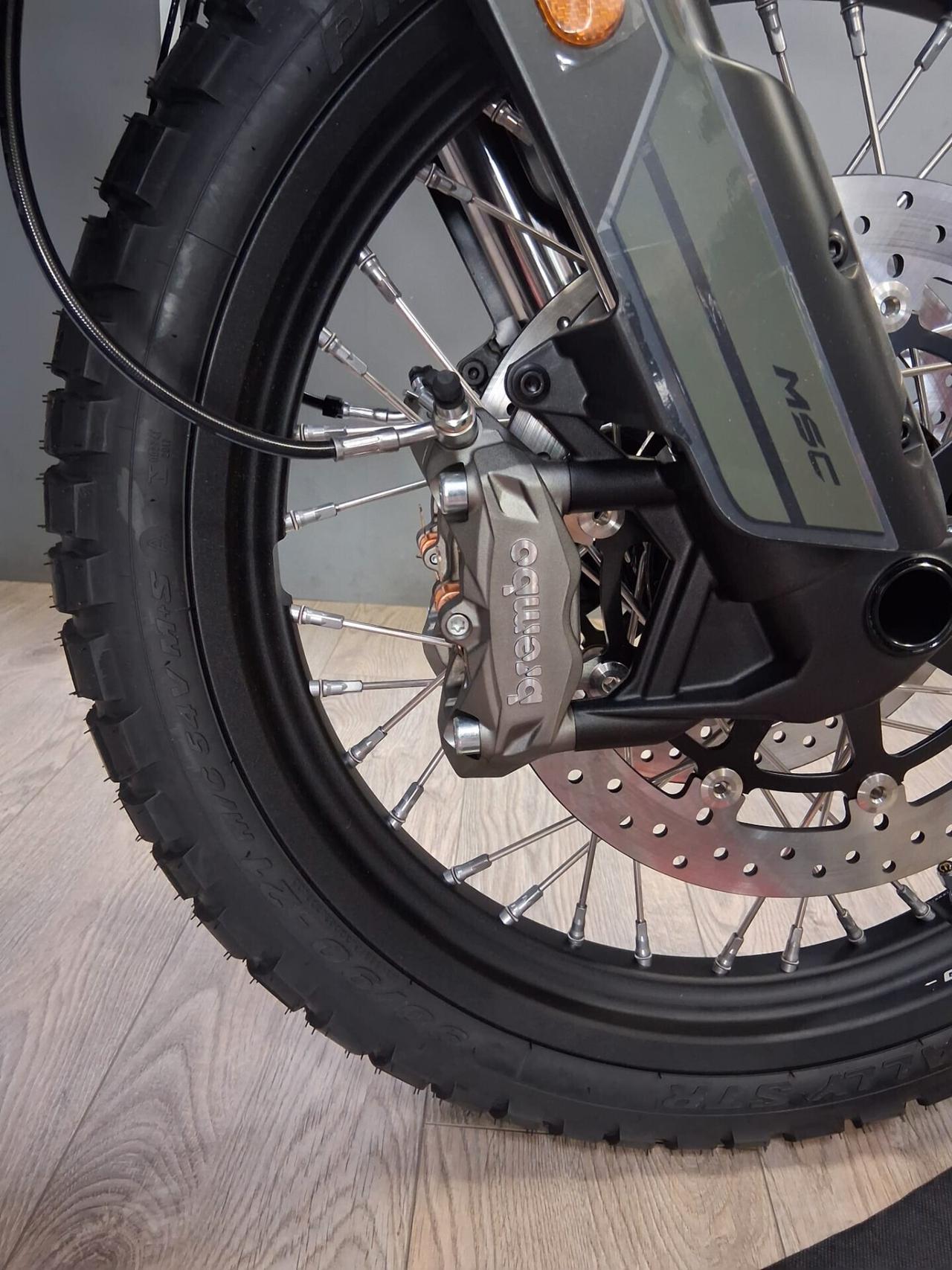 CFMOTO MT-X 1000