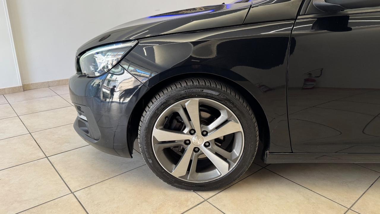 Peugeot 308 BlueHDi 120 S&S Allure-2018