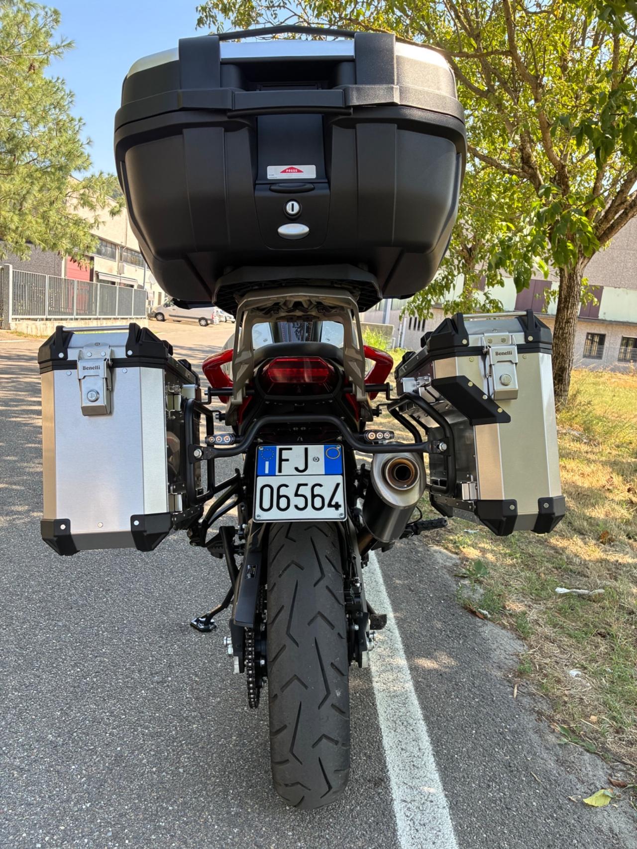 Benelli TRK 702 X