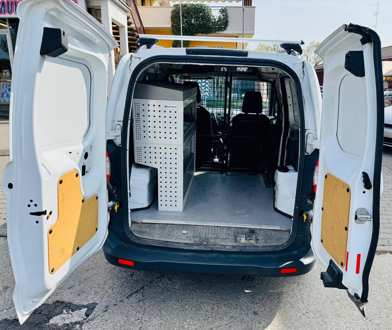 Ford Transit Courier 1.5 TDCi 75CV Van Trend