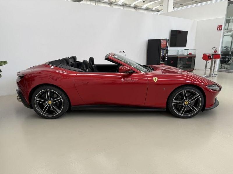 Ferrari Roma Spider - Rosso Imola - cuciture Rosso
