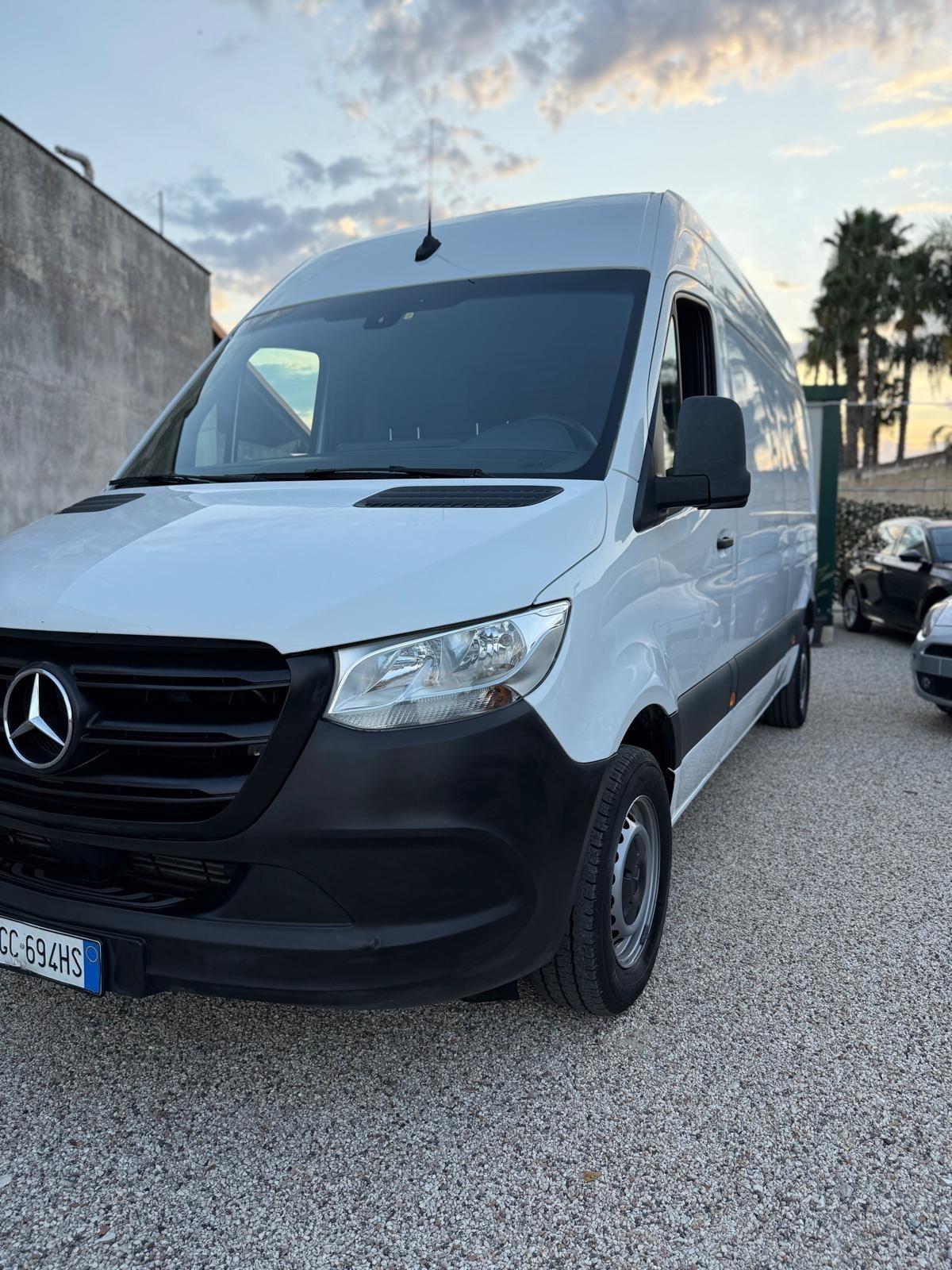 Mercedes Benz sprinter tetto alto perfetto