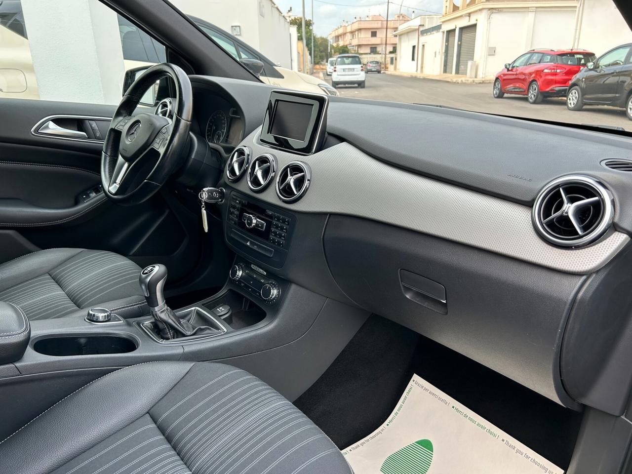 Mercedes-benz B 200 CDi PREMIUM LED - 2012