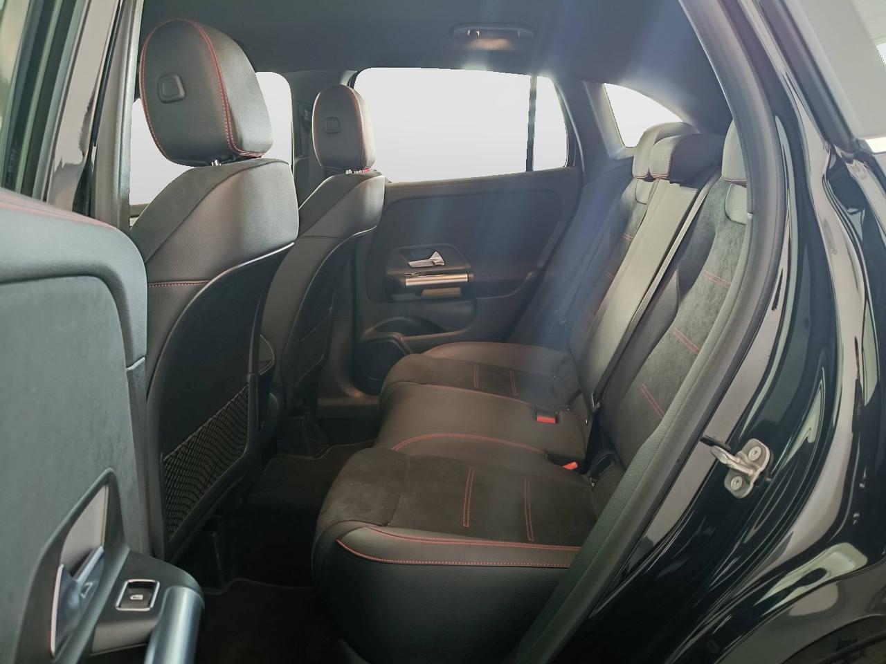 Mercedes-Benz GLA-H247 2023 - GLA 180 d AMG Line Advanced Plus auto