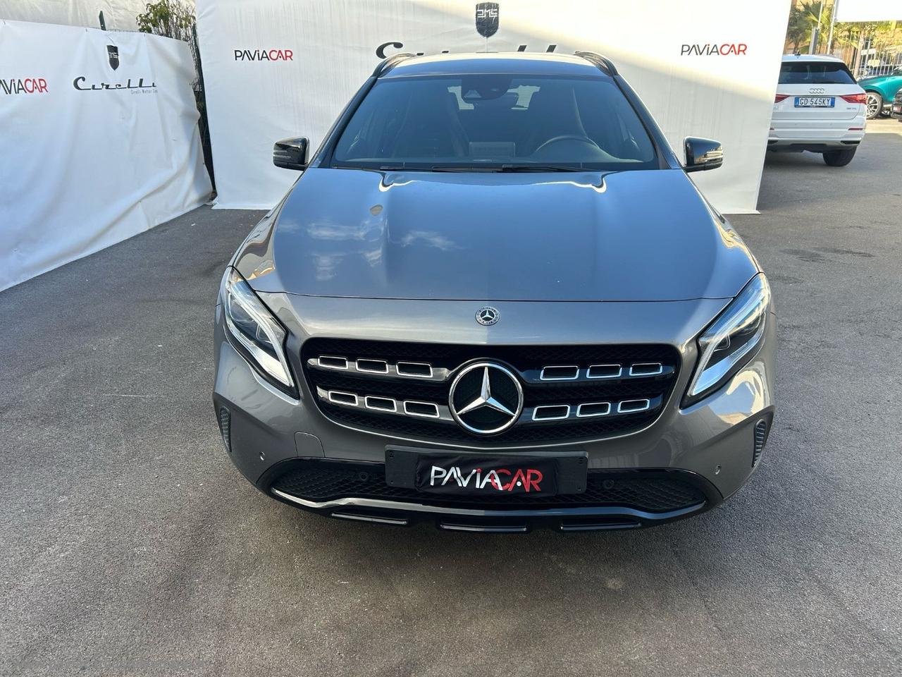 MERCEDES-BENZ GLA 200 d Automatic Premium