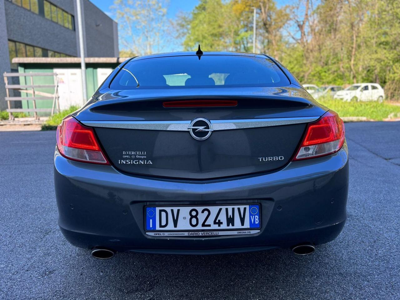 Opel Insignia 1.6 Turbo 180CV 4 porte Cosmo