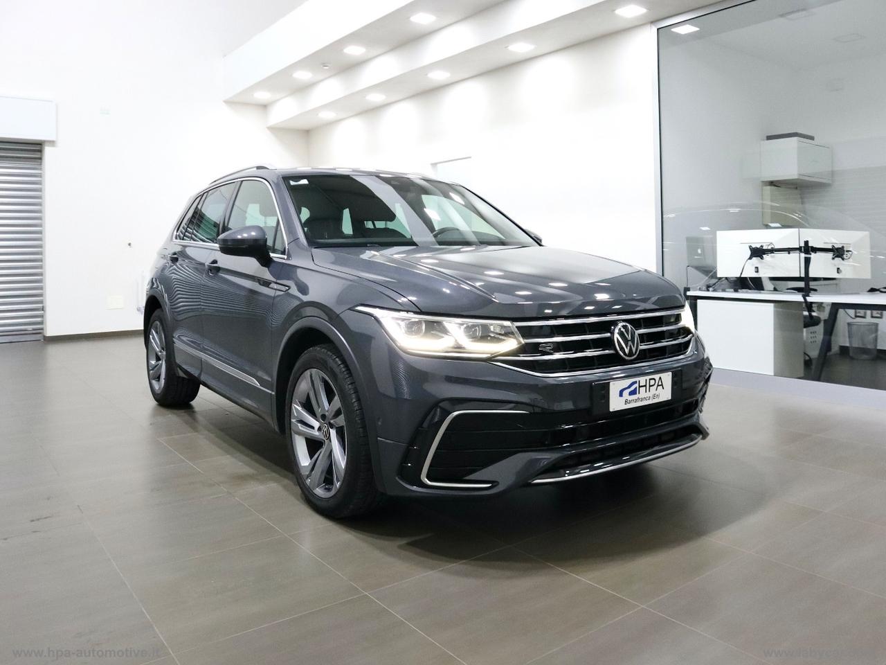 VOLKSWAGEN Tiguan 2.0TDI R-LINE FULL LED NAVI VIRTUAL PELLE RETROCAMERA