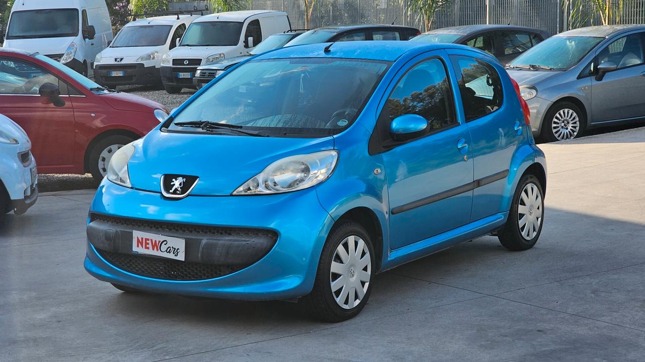 Peugeot 107 1.0 68CV 5p. Plaisir