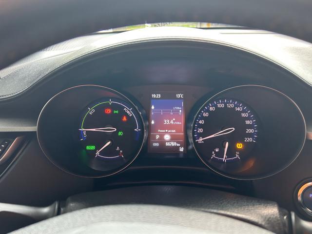 TOYOTA C-HR 1.8 Hybrid E-CVT Active