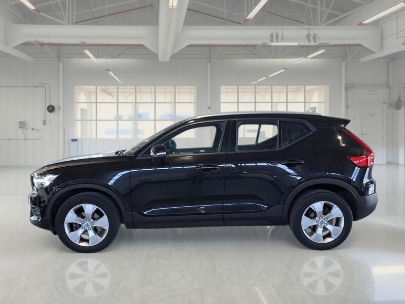 VOLVO XC40 T2 AUTOMATICO MOMENTUM SUV