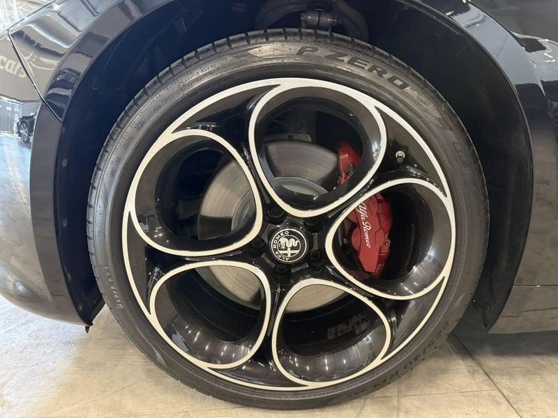 Alfa Romeo Giulia 2.2 Turbodiesel 210 CV AT8 AWD Q4 Veloce