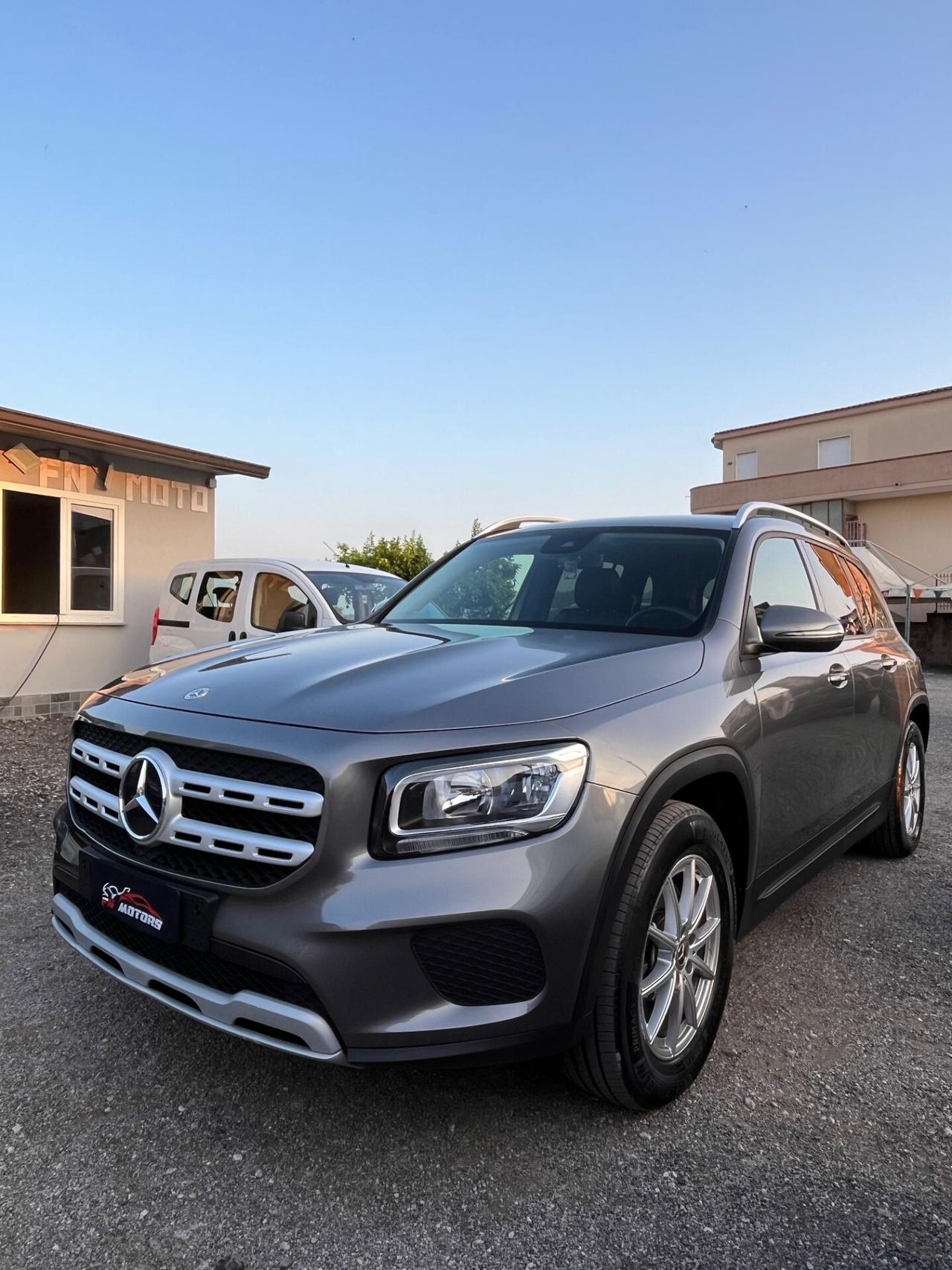 Mercedes-benz GLB 200