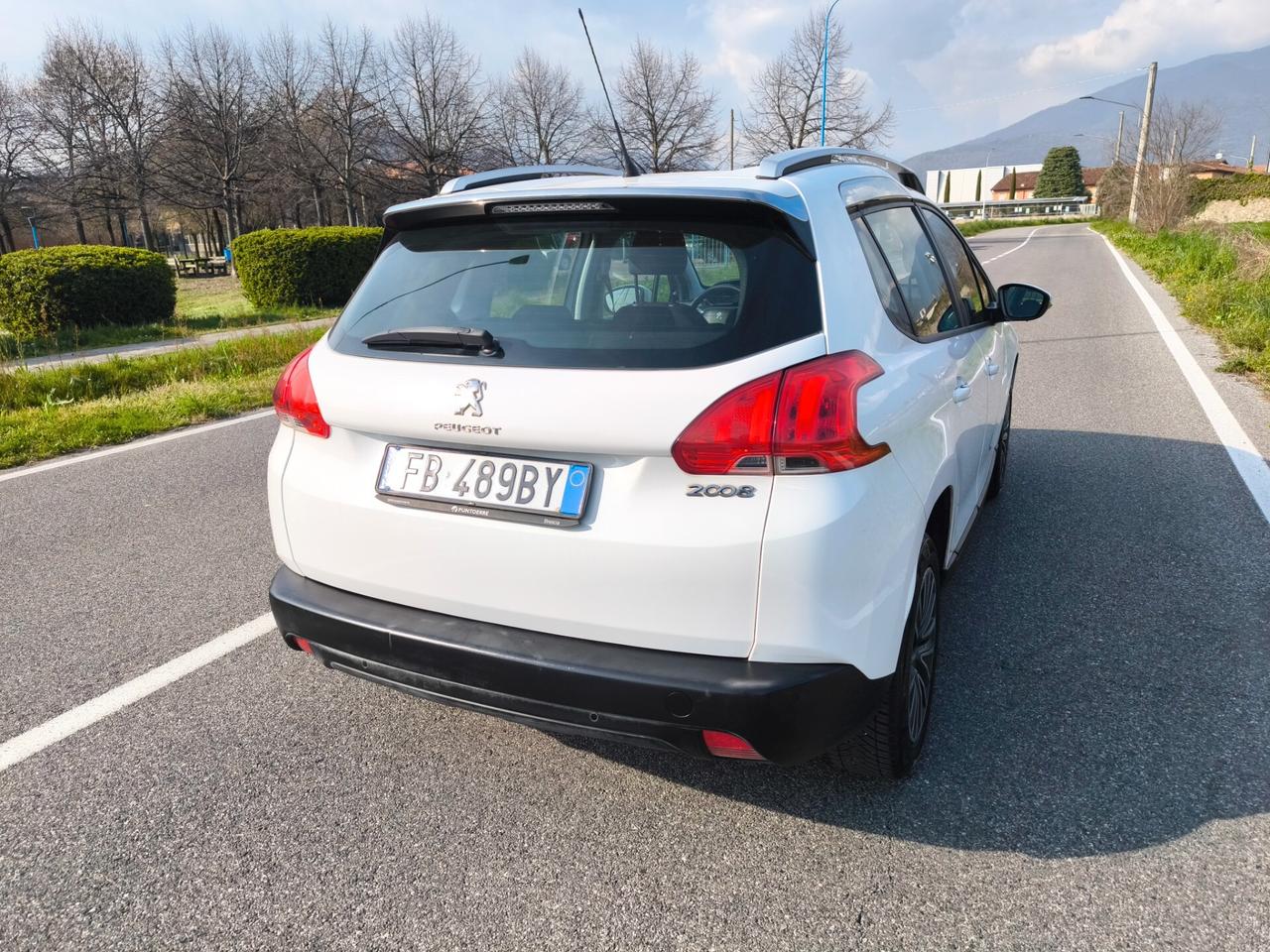 PEUGEOT 2008 1,2 BENZINA-OK NEOPATENTATI- EURO 6