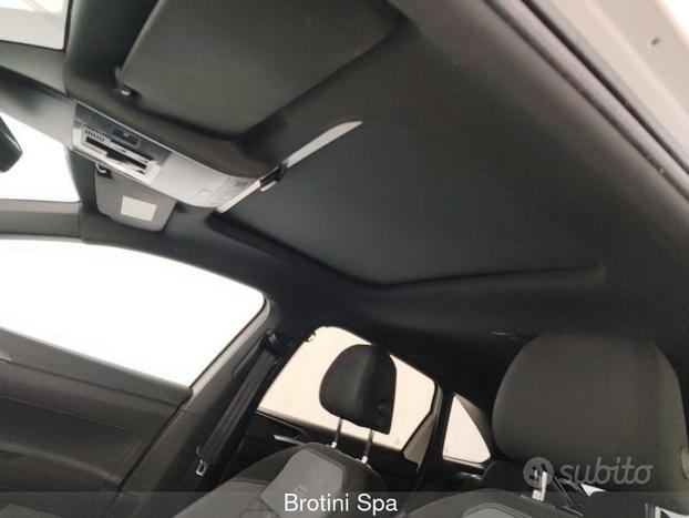 Volkswagen Taigo 1.0 TSI 110 CV R-Line