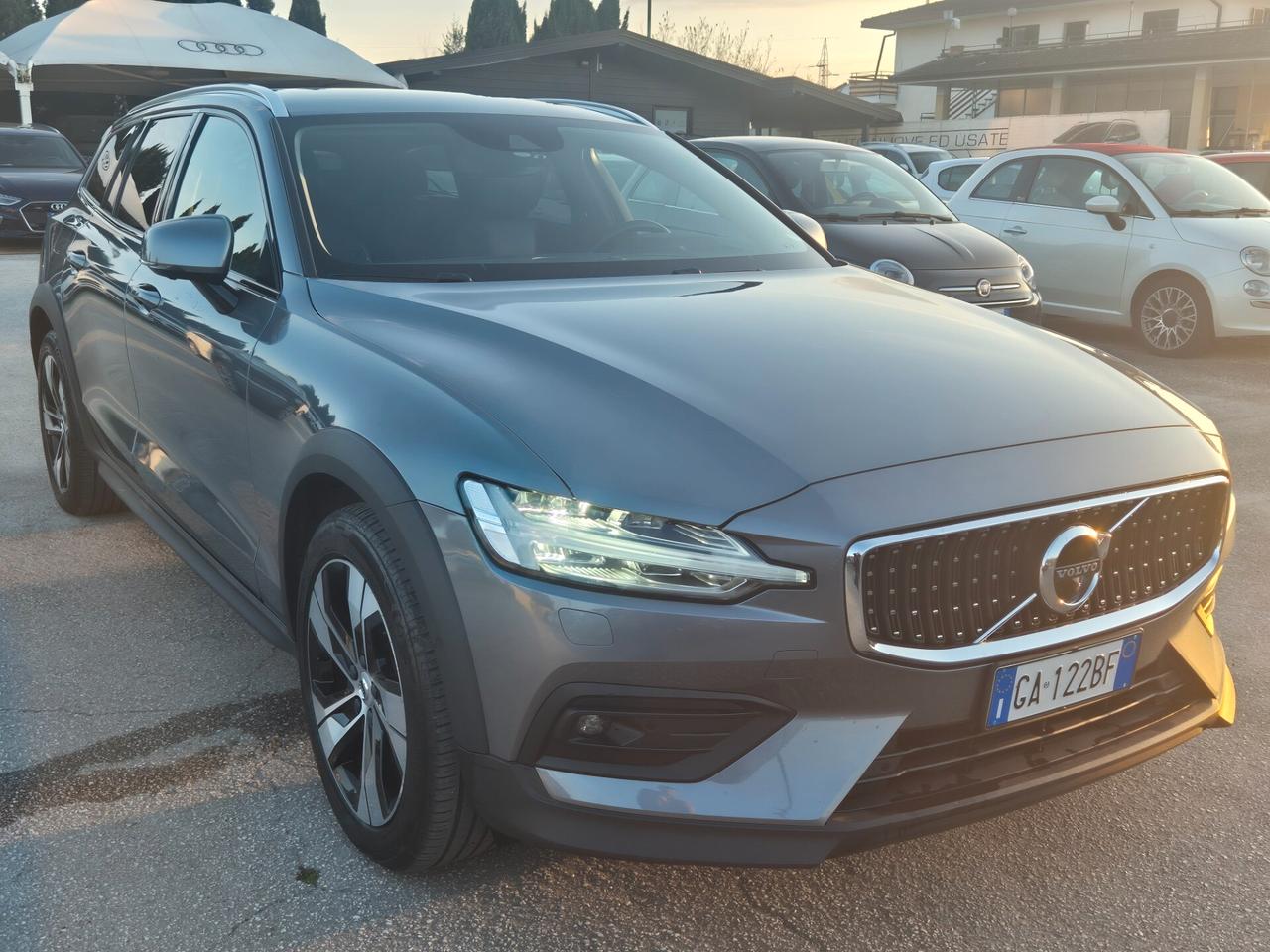 Volvo V60 Cross Country D4 AWD Geartronic Pro 2020