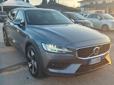 Volvo V60 Cross Country D4 AWD Geartronic Pro 2020