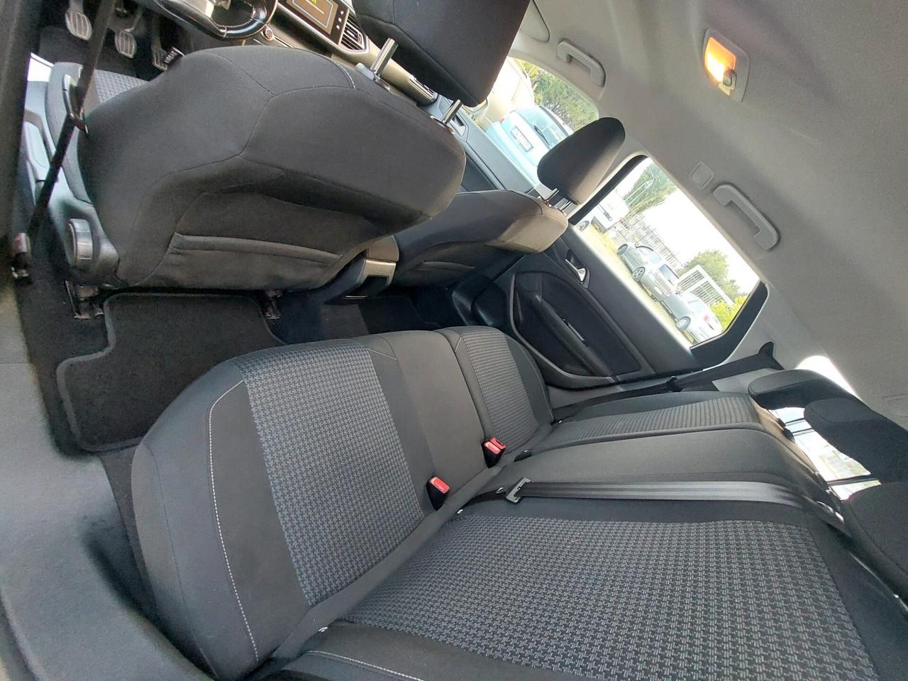 Peugeot 308 BlueHDi 130 S&S SW GT Line