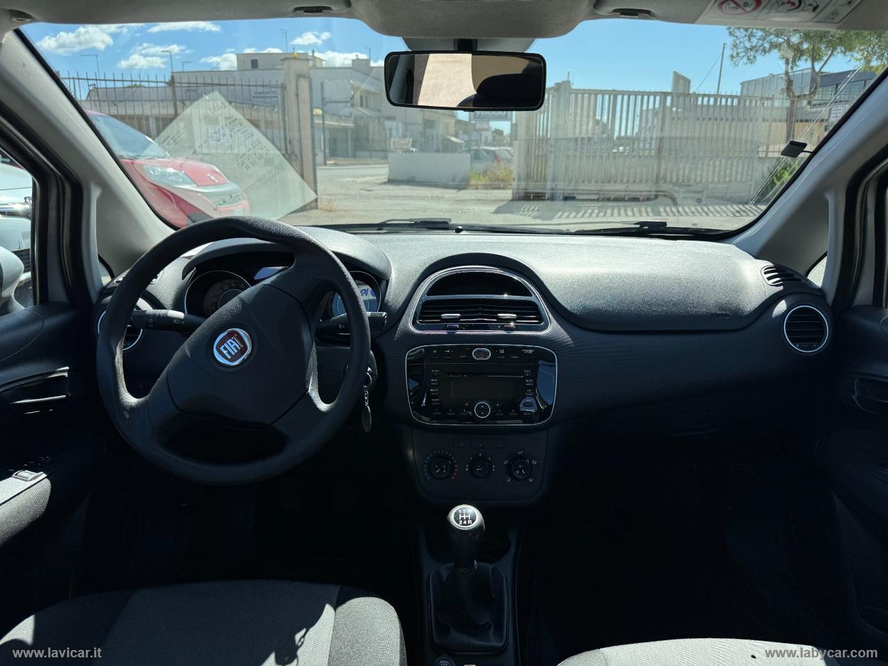 FIAT Punto 1.3 MJT II 75 CV 5p. Young