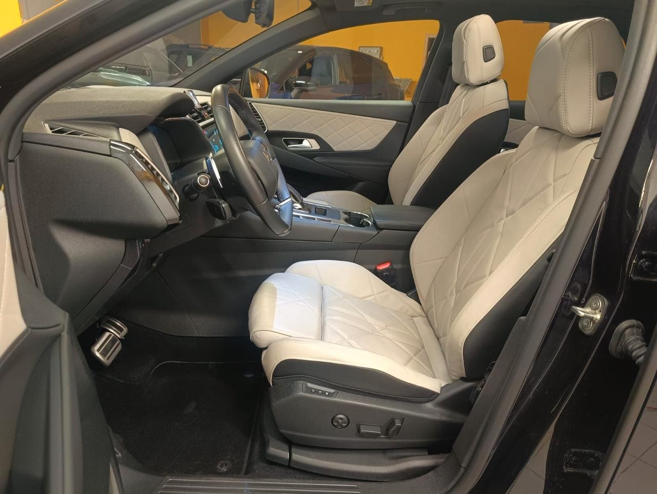 DS DS7 Crossback 1.6 E-Tthense Plug-In Hybrid 4×4 Ligne Noire