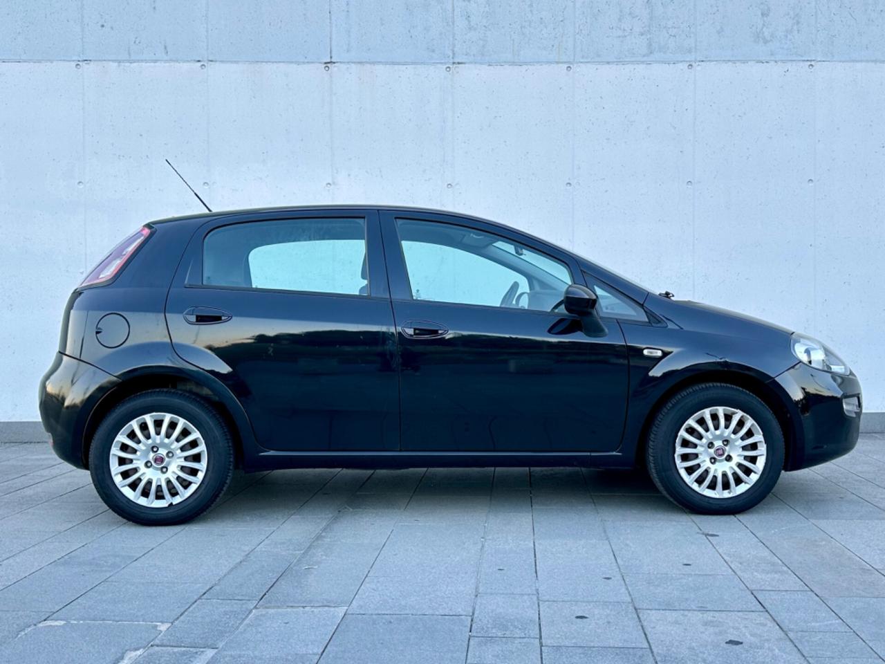 Fiat Punto 1.4 8V 5 porte Gpl Neopatentati