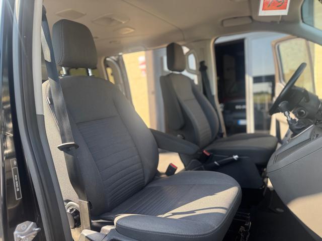 FORD Tourneo Custom 320 2.0 TDCi 130CV PC Titanium