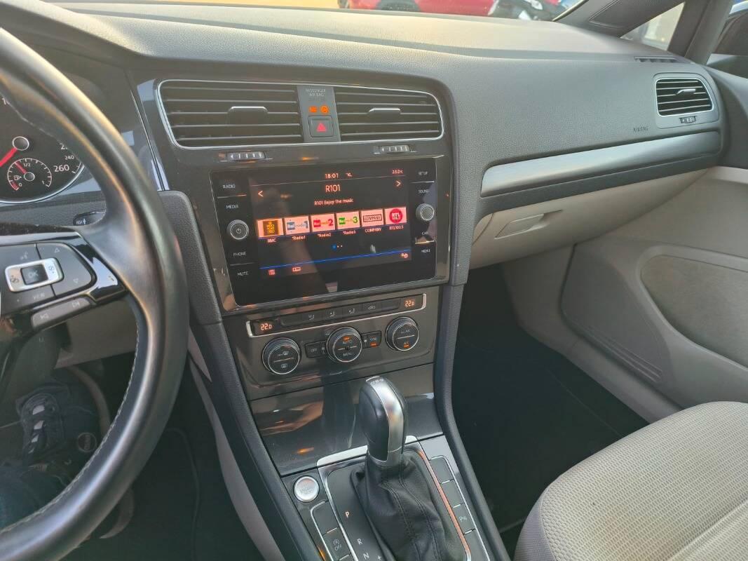 Volkswagen Golf Variant Golf var. 1.5 tsi Executive 130cv dsg