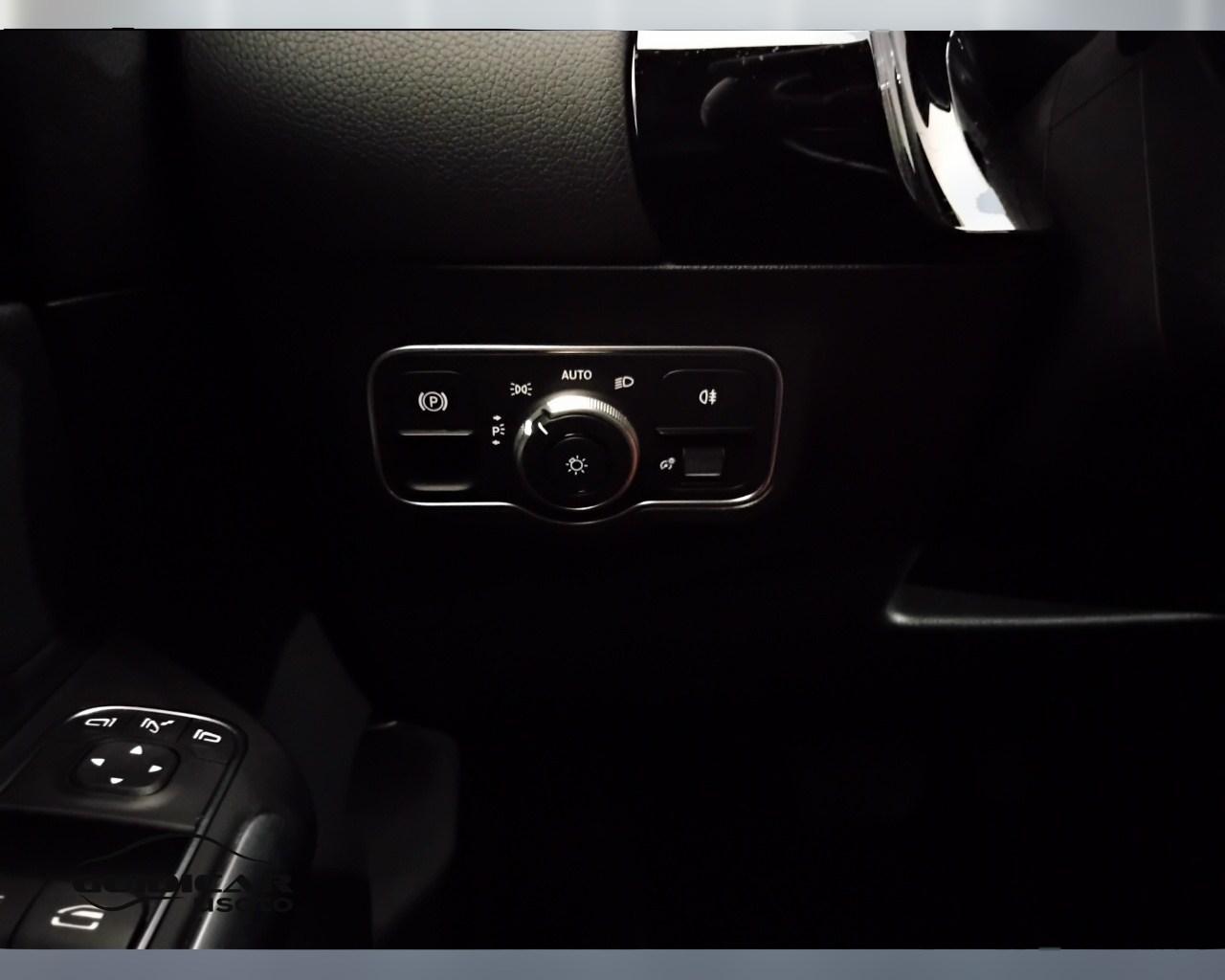 Mercedes-Benz GLA-H247 2023 - GLA 180 d Progressive Advanced auto