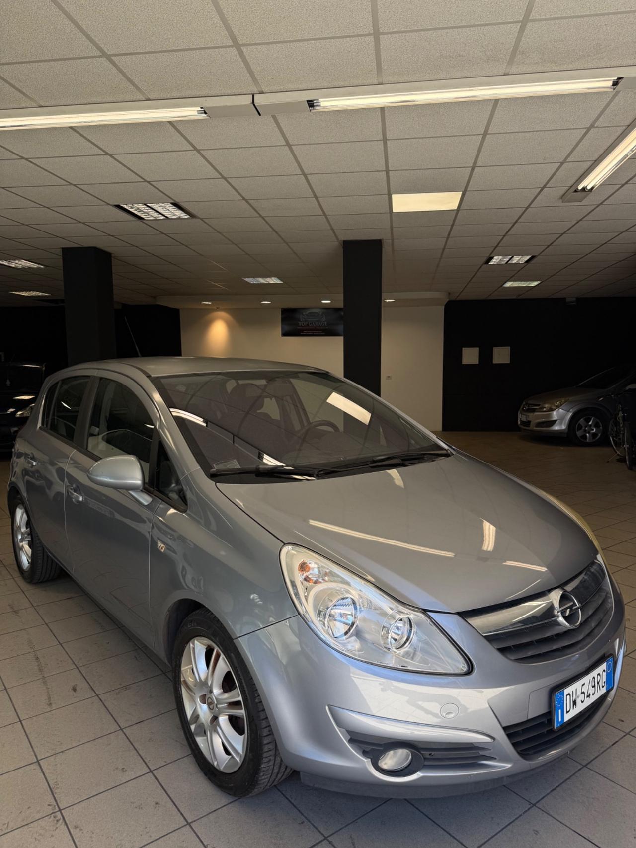 Opel Corsa 1.4 Benzina 5 porte