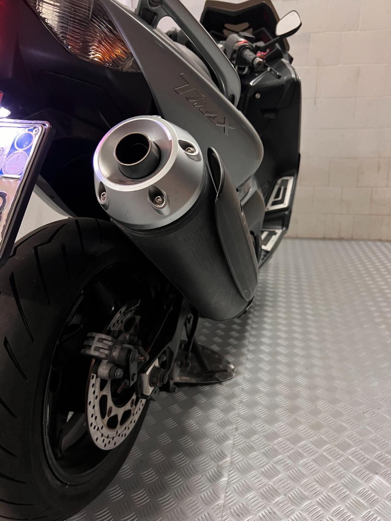 Yamaha T Max 530